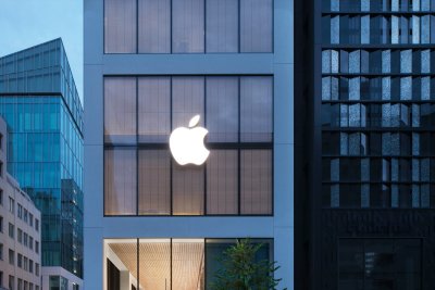 Apple's Foldable Debut: Higher Price, Later Launch, Big Ambitions