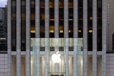Apple's iPhone Duo: $800 Premium for a Foldable Future