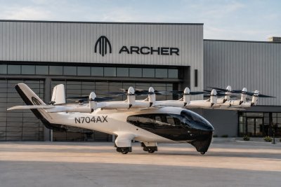 Archer Aviation Slips 5% as Boeing Deal Poses $1B Valuation Test