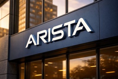 Arista CEO Warns of Severe Memory Cost Pressures Amid AI Boom