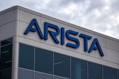 Arista Networks Rides AI Networking Wave to New Highs, Earnings Ahead