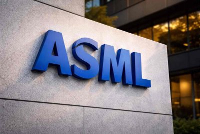 ASML Shares Surge on AI Infrastructure Spending Boost, Key Data and Dividend Dates Loom