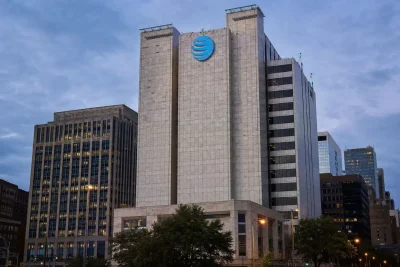 AT&T Projects $18B Free Cash Flow, Signaling 10% Yield