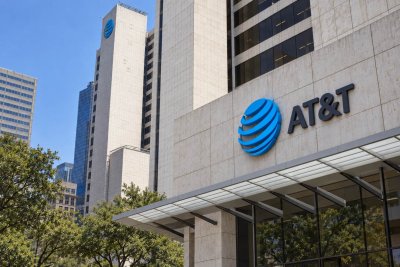 AT&T's $10B Buyback: Cash Returns vs. Debt Burden