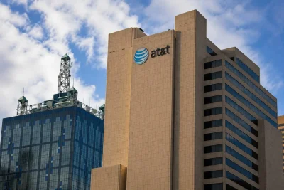 AT&T Stock Dips on Fiber Expansion and Cash Return Concerns