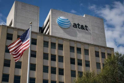 AT&T Stock Surges 10.6% as Fiber and Wireless Growth Offsets Copper Decline