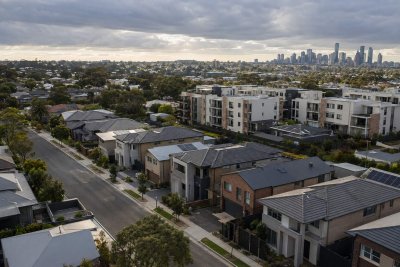 Australian Housing Downturn Broadens, Banking System Remains Stable