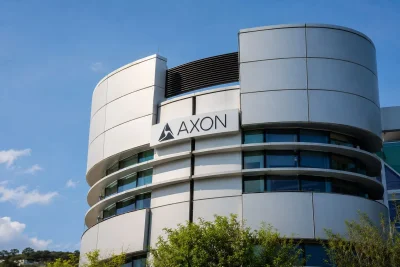Axon's AI Drone Surge Drives 16% Weekly Gain, Analyst Targets Diverge