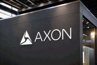 Axon Sees Strategic Opening as Flock Privacy Shift Reshapes Plate-Reader Market