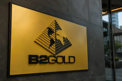 B2Gold Gains 5.4% but Lags Sector as Goose Ramp-Up and Mali Permits Loom