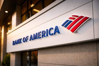 Bank of America Closes at $52.55 Ahead of Holiday, CEO Pay Rises to $41M