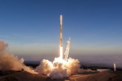 Baron's $24.9B SpaceX Stake: A Long-Held Bet, Not a Post-IPO Splurge