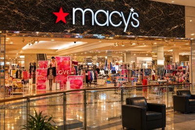 Berkshire Hathaway Reveals $55M Stake in Macy's, Shares Surge