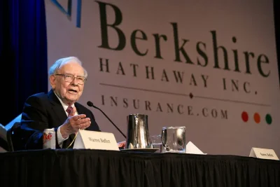 Berkshire's Buyback Signal Awaited as Valuation Gauges Flash Caution