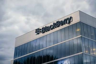 BlackBerry Shares Slip Despite Stifel's Bullish Call, Volume Swamps Buyback Plan
