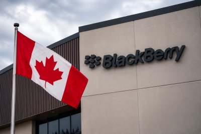 BlackBerry Surges 19% on FedRAMP Recertification; Key Levels Ahead