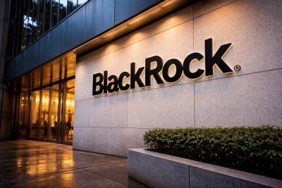 BlackRock Shares Gain on Deutsche Bank Aladdin Integration and Fund Restructuring