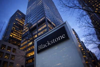 Blackstone Rallies on $10B AI Infrastructure Debt Deal Amid Market Focus