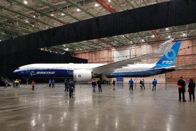 Boeing 777-9 Certification at Risk as Labor Talks Resume