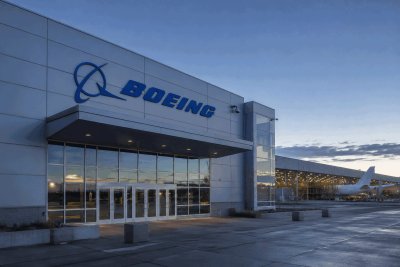 Boeing Shares Slide as 17,000 Engineers Authorize Strike, Complicating Certification Push