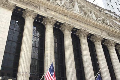 Broad Market Rally Lifts Dow 1.1%, Russell 2000 Up 1.4%