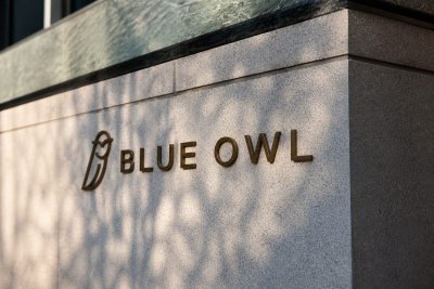 Brown University Reduces Blue Owl Stake Amid Private Credit Scrutiny