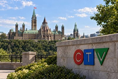 Canada's Q1 Deficit Narrows Sharply as Revenue Surges 9.8%