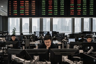 China's Record Loan Drop Fuels Stimulus Debate as Demand Falters