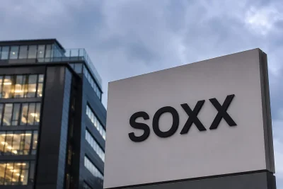 Chip Stocks Fuel SOXX Rebound, Driving VGT's Early Rally