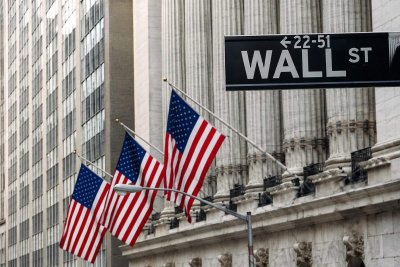 Chip Stocks Slide After Strong Jobs Data Dampens Rate Cut Hopes