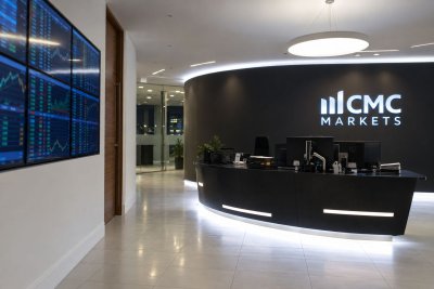 CMC Markets Extends 24/5 Fractional US Trading; Valuation Under Scrutiny