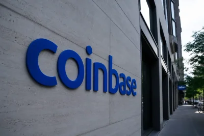 Coinbase Cuts 700 Jobs in AI-Driven Restructuring