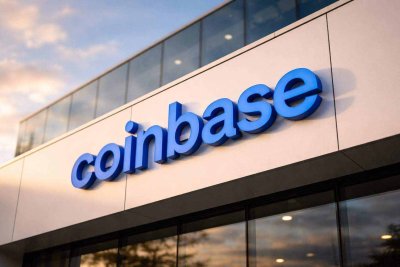Coinbase Gains Despite Nevada Legal Setback, Eyes on Earnings