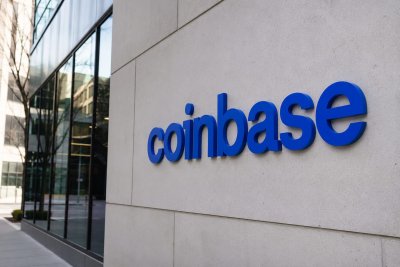 Coinbase Posts Q1 Loss as Crypto Slowdown Squeezes Revenue
