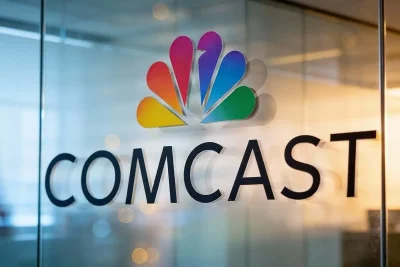 Comcast Stock Dips Again as UK Park Plan and $4B Debt Deal Weigh