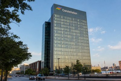 Constellation Energy Slips Despite Analyst Optimism