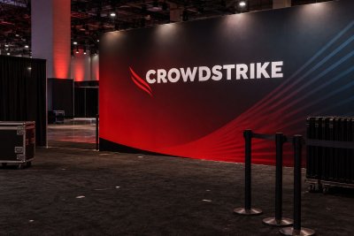 CrowdStrike Surges 10%, Closing in on Wedbush's $250 Target
