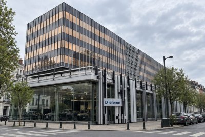 D'Ieteren Stock Retreats as Belron Listing Hype Meets Reality