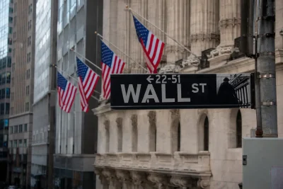 Dell's AI Revenue Surge Propels Wall Street to New Highs