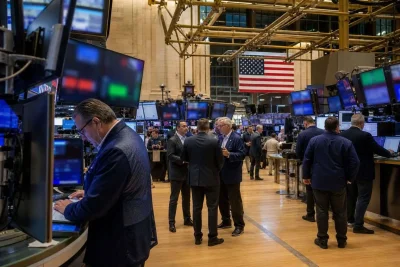 Dell Soars 7% After Hours on AI Guidance; MongoDB Tumbles 13%