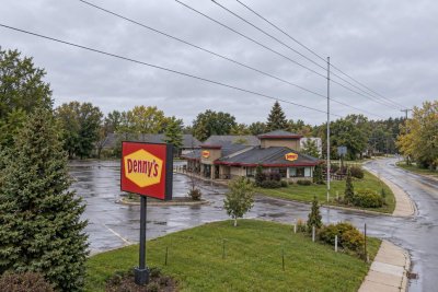 Denny's Shutters Five Midwest Locations as Franchisee Files for Bankruptcy