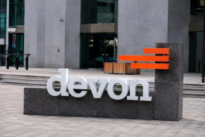 Devon Energy Surges 4.76% After Coterra Merger Close, Eyes $50 Resistance