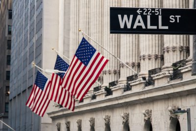 Dow Dips Below 50,000 as Oil Drop Weighs on Energy Stocks