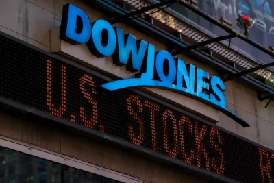Dow Halts for Juneteenth as Tech Rally Widens Weekly Gap