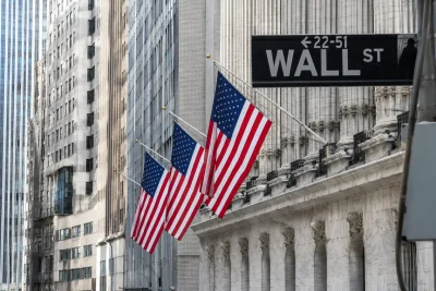 Dow Hits Record as Oil Retreats, Healthcare Surges; Broadcom Disappoints