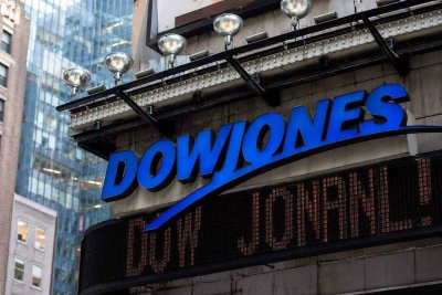 Dow Jones Closes Above 50,000 as Cisco's AI Strategy Boosts Tech