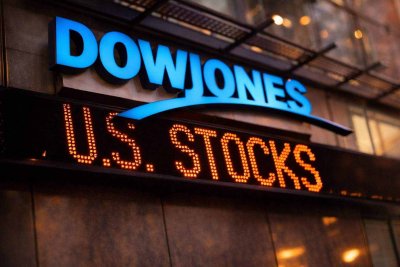 Dow Jones Tops 50,000 Milestone as AI Rally Fuels Record Close