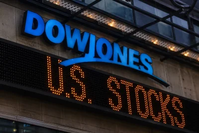 Dow Notches Record Close as US-Iran Deal Eases Oil Fears