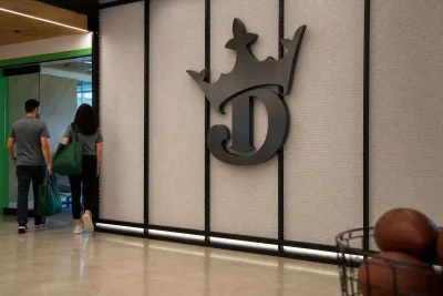 DraftKings Recovers 3.3% as $200 Promo Spurs ROI Concerns