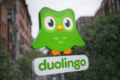 Duolingo CFO Transition Ahead of Q4 Earnings Report